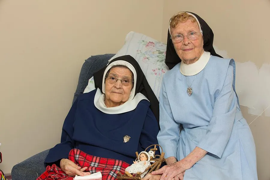 Immaculate Heart of Mary sisters Marie Christine Muñoz Lopez and Jean-Marie Dunne. Courtesy of The Tidings.?w=200&h=150