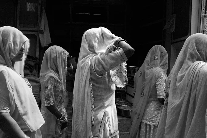 Indian Women on the streets of Jodhpur Credit Shreyans Bhansali via Flickr CC BY NC SA 20 filter added CNA 1 5 16