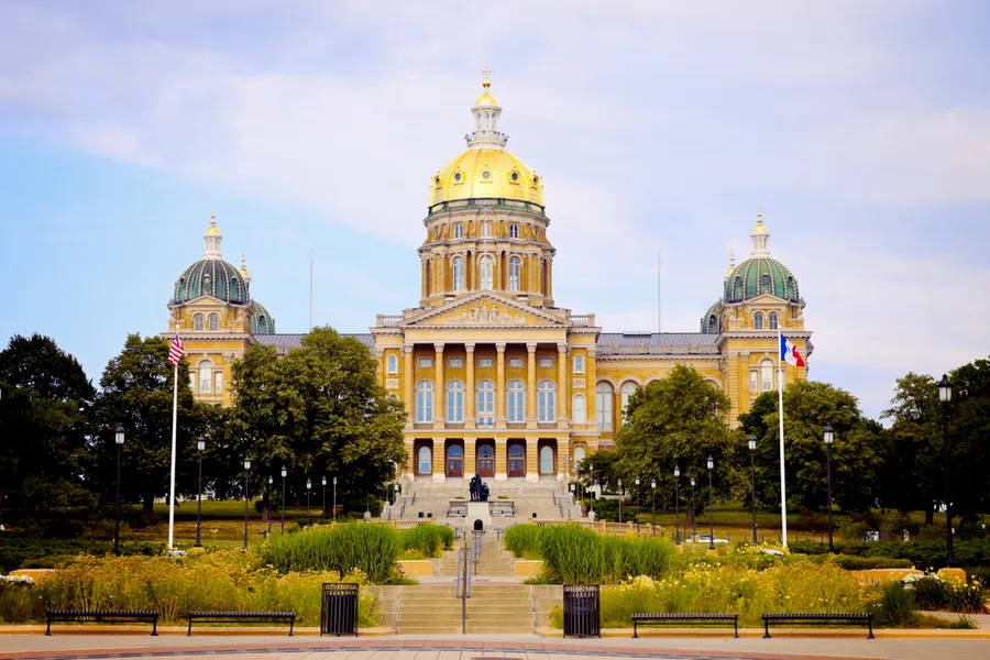 Iowa State Capitol building in Des Moines. ?w=200&h=150