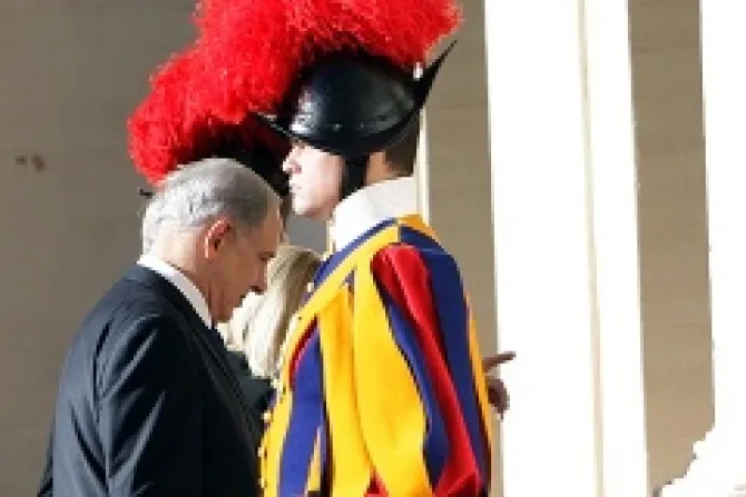 Israeli Prime Minister Benjamin Netanyahu meets Pope Francis Credit Franco Origlia Getty Images News Getty Images CNA 12 2 13
