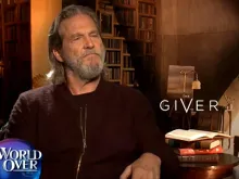 Jeff Bridges from the film The Giver is interviewed by Raymond Arroyo. 