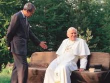 Joaquín Navarro-Valls and St. John Paul II. 