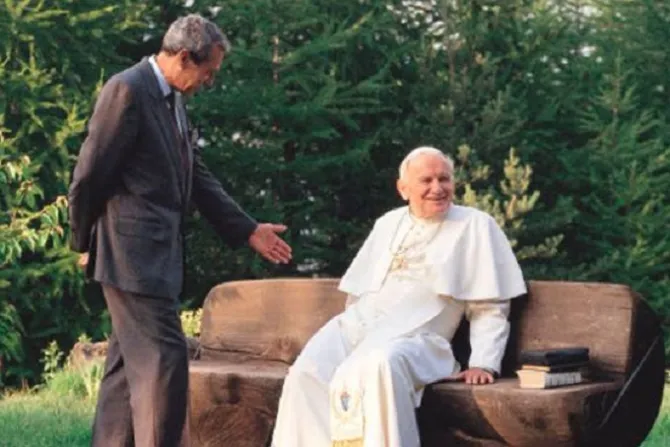 Joaquin Navarro Valls and St John Paul II Credit Opusdeiorg CNA