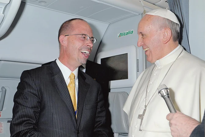 John L Allen Jr with Pope Francis Photo Courtesy of John Allen Jr CNA 3 16 15