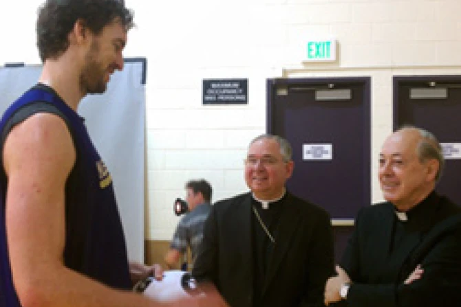 LA Lakers Pau Gasol Archbishop Jose H Gomez Cardinal Jaun Luis Cipriani CNA US Catholic News 3 31 11