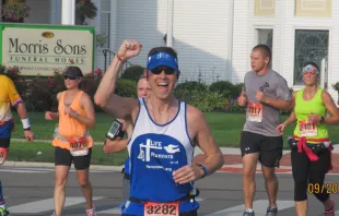 LIFE Runner and Vitae board member Rob Rysavy competes in the 2014 Air Force Marathon in Dayton, Ohio on Sept. 20, 2014.   National LIFE Runners Team.