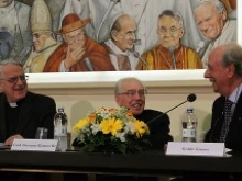 (L-R) Fr. Federico Lombardi, Cardinal Giovanni Re, and Guido Gusso at the Vatican Radio presentation, April 1, 2014. 