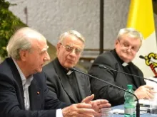 (L-R) Guido Gosso, Fr. Federico Lombardi, and Msgr. Battista Angelo Pansa at the April 23, 2014 conference on Bl. John XXIII. 