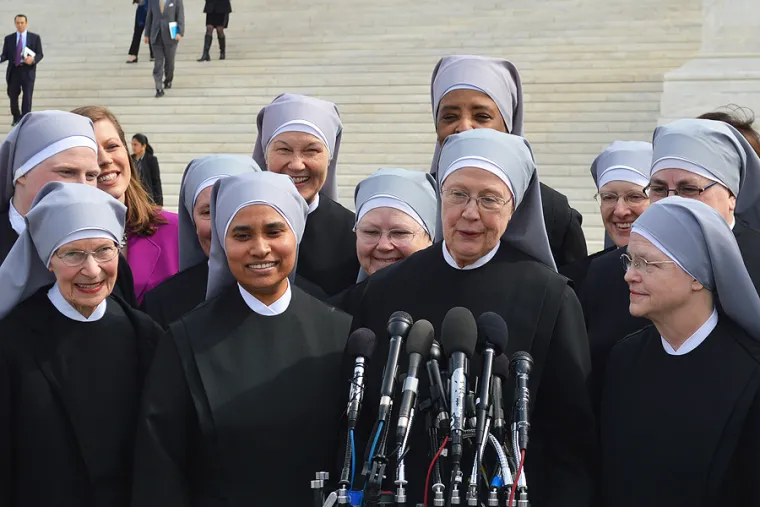 Little_Sisters_of_the_Poor_outside_the_Supreme_Court_where_oral_arguments_were_heard_on_March_23_2016_in_the_Zubik_v_Burwell_case_Credit_Addie_Mena_CNA.jpg?w=760
