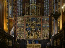 The Gothic altarpiece at St. Mary’s Basilica in Kraków, Poland. Photo credits: The Archives of St. Mary’s Basilica in Kraków.