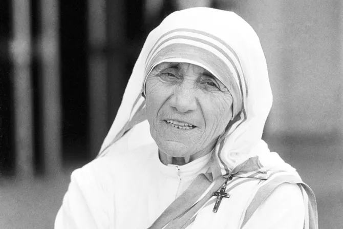 Madre Teresa 1980 Credit LOsservatore Romano CNA 8 24 16