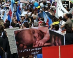 Participants in the March for Life in Rome?w=200&h=150