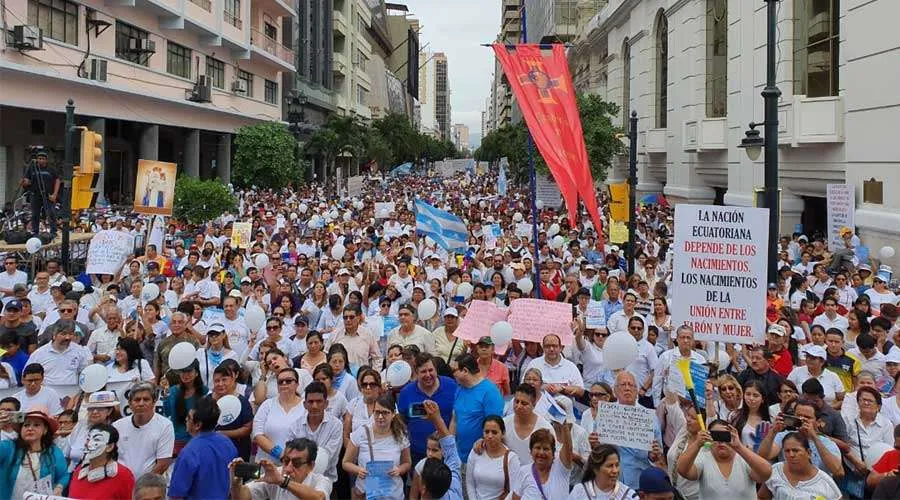 March for Life and Family in Ecuador June 22, 2019. ACI Prensa. ?w=200&h=150