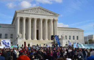 Marchers walk past the Supreme Court of the United States during the 2015 March for Life in Washington D.C. on Jan. 22, 2015.   Addie Mena/CNA.