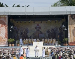 Mass on the opening day of the 50th International Eucharistic Congress at the RDS, Dublin. ?w=200&h=150