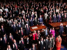 Members of the 115th U.S. Congress take their oath of office, Jan. 3, 2016. 