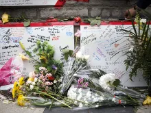 A memorial for victims of yesterday's crash on Yonge St. at Finch Ave. in Toronto, Canada. 