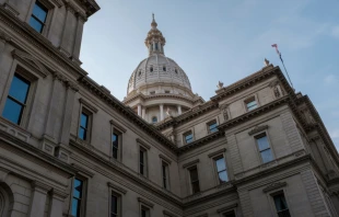 The Michigan capitol building in Lansing. Credit: John McLenaghan/Shutterstock