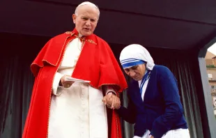Mother Teresa and John Paul II, May 25, 1983. Credit: L'Osservatore Romano