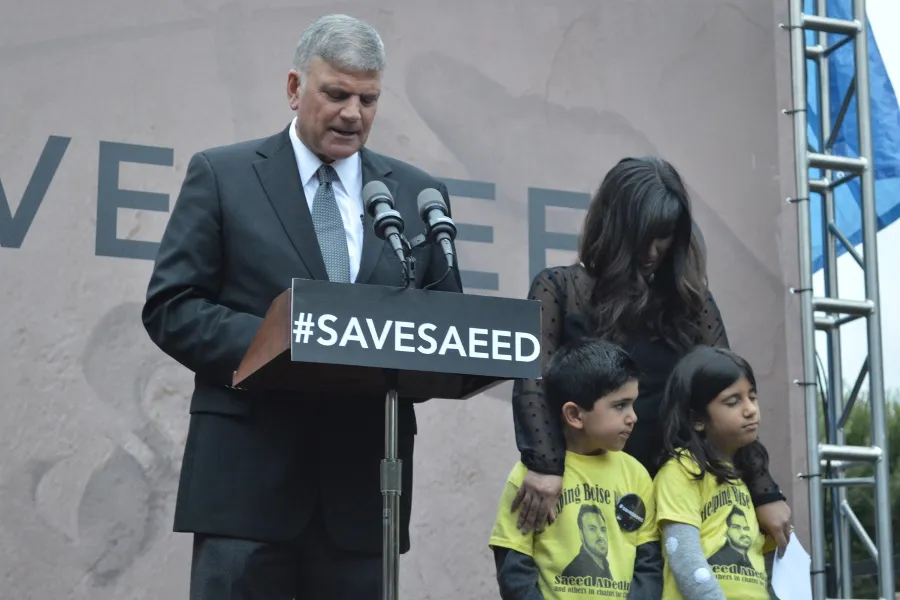 Naghmeh Abedini and family at the 2 yr anniversary of Pastor Saeed Abedini's imprisonment in Iran. ?w=200&h=150