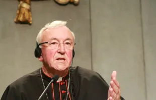 Cardinal Vincent Nichols of Westminster, England at a Vatican press conference in 2015.   CNA