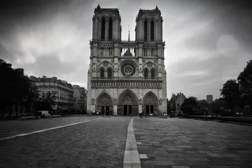 Notre Dame Paris Credit Sacha Fernandez via Flickr CC BY NC ND 20 filter added CNA