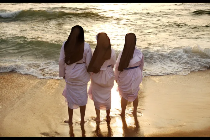 Nuns at the beach Cherai Kerala India Credit Michael Foley via Flickr CC BY NC ND 20 CNA 1 28 15