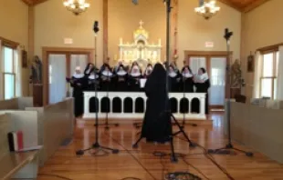 Nuns of the Benedictines of Mary, Queen of Apostles community record their Advent album.   De Montfort Music.