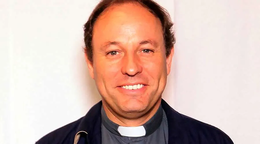 Fr. Carlos Eugenio Irarrázaval Errazuriz, whose resignation was auxiliary bishop-elect of Santiago de Chile was accepted before he could be consecrated. ?w=200&h=150