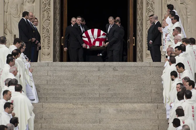 Pallbearers with the late SC Justice Antonin Scalia at Basilica of the National Shrine of the Immaculate Conception February 20 2016 Credit Drew Angerer Getty Images CNA