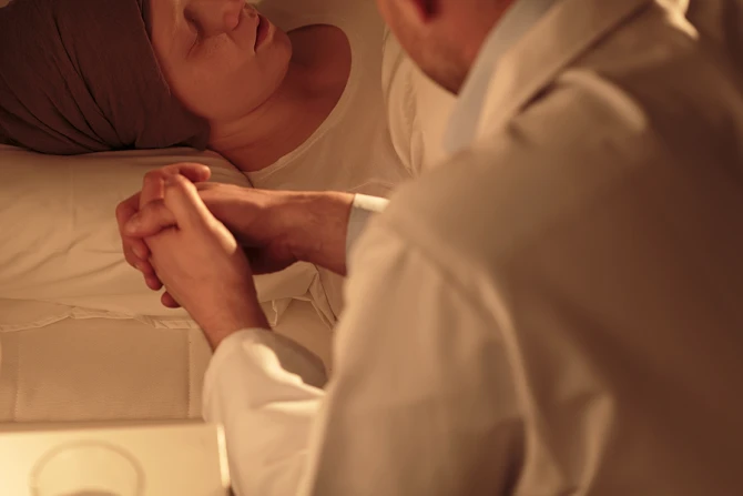 Palliative care 2 Credit Photographeeeu via wwwshutterstockcom CNA