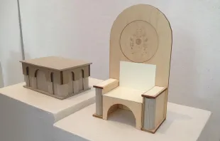 Papal altar, chair and ambo built for Pope Francis' trip to Washington D.C. at the portico of the National Shrine.   Jason Calvi/EWTN News Nightly.