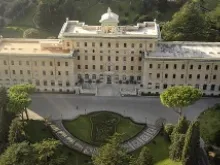 Papal garden seal in front of the Palace of the Governorate in Vatican City, Feb 8 2013. 