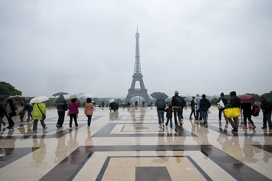Paris raining. ?w=200&h=150