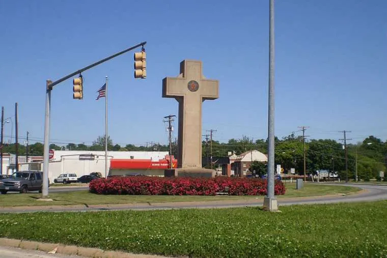 The Peace Cross in Bladensburg, Md. Via Wikimedia (CC BY 3.0)?w=200&h=150