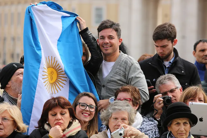 Pilgrims from Argentina at the general audience in St Peters Square March 16 2016 Credit Daniel Ibanez CNA 3 16 16