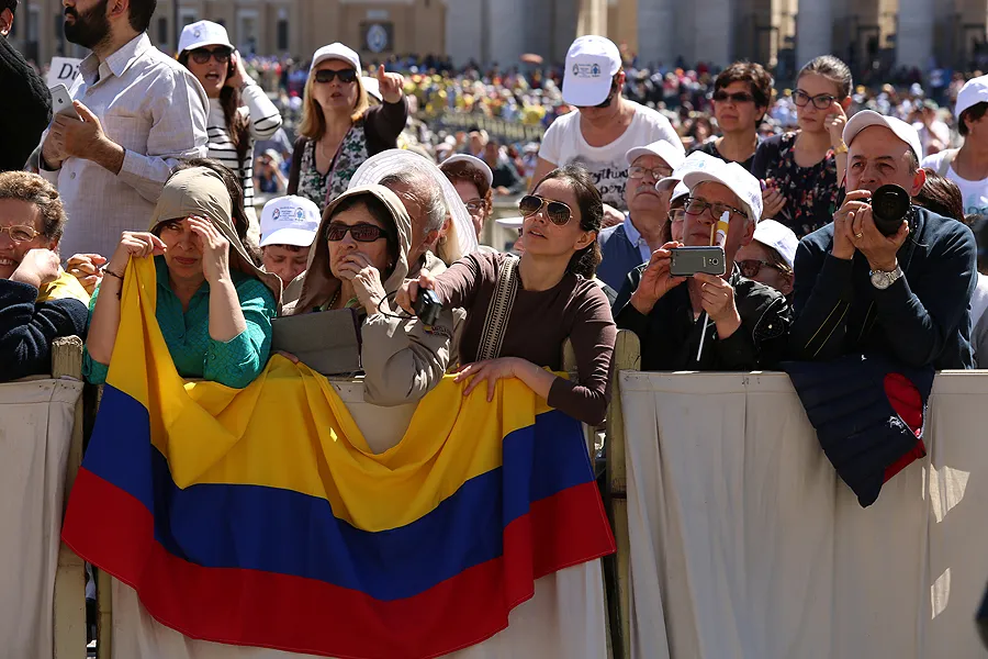Colombian pilgrims attend Pope Francis' General Audience in St. Peter's Square, April 20, 2016. ?w=200&h=150