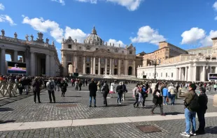 Pilgrims in St. Peter's Square watch video broadcast of the Angelus March 8, 2020.   Miguel Mares.