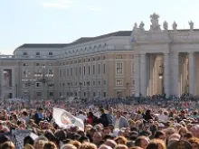 Pilgrims in St. Peter's Square for the Pope's Wednesday general audience on October 2, 2013. 