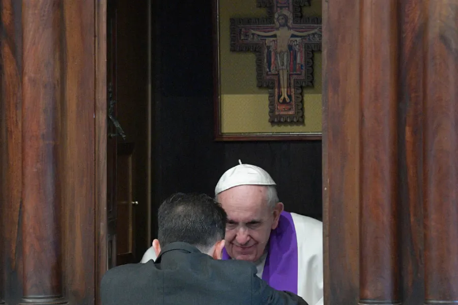 Pope Francis hears confessions at St. John Lateran in Rome March 2, 2017. ?w=200&h=150