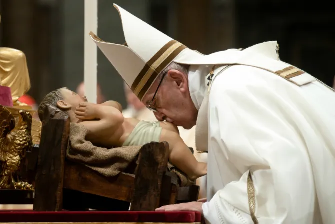 PopeFranciskisses Christ child Vatican Media CNA Size