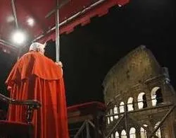 Pope Benedict presides the Way of the Cross at Rome's Coliseum?w=200&h=150