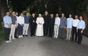 Benedict XVI meets with seminarians of the Faenza-Modigliana diocese, June 16, 2015.   Diocese of Faenza-Modigliana.