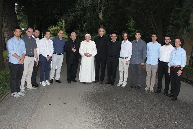 Pope Benedict XVI 5 meets with seminarians of the Diocese of Faenza Modigliana Italy at the seminary on June 16 2015 Credit Diocese of Faenza Modigliana CNA 6 17 15