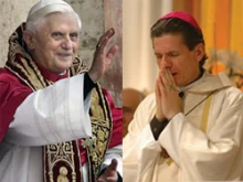 Pope Benedict XVI / Bishop Gustavo Garcia-Siller