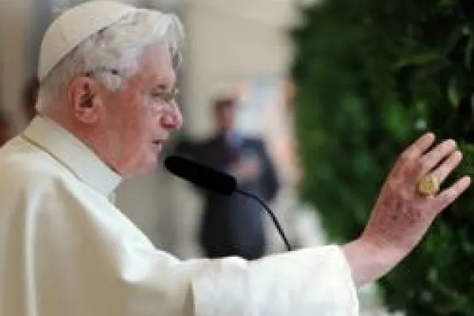 Pope Benedict XVI Photo Credit Mazur 3 NA340x269 World Catholic News 9 24 11