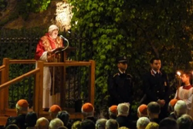 Pope Benedict XVI addresses the crowd in front of the shrine to Our Lady of Lourdes in the Vatican Gardens CNA Vatican Catholic News 6 1 12
