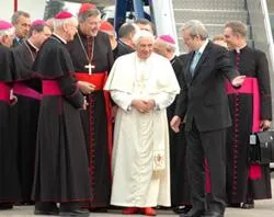 Pope Benedict XVI arrives at Richmond Airport in Sydney, Australia for WYD 2008.?w=200&h=150