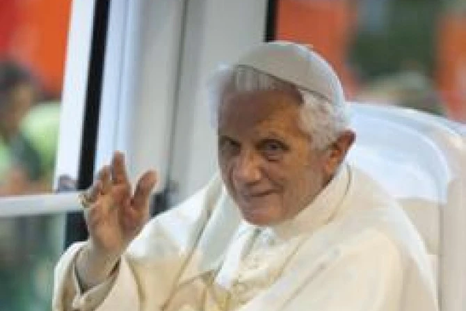 Pope Benedict XVI departs WYD 2011 Credit Official WYD Flickrcom Madrid11 CNA340x269 World Catholic News 8 21 11