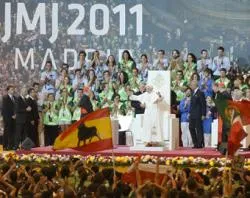 Pope Benedict XVI gives a special address to WYD 2011 volunteers (?w=200&h=150